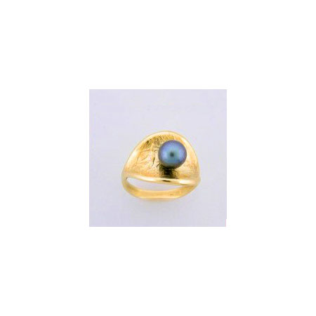 14K Gold ring with black pearl